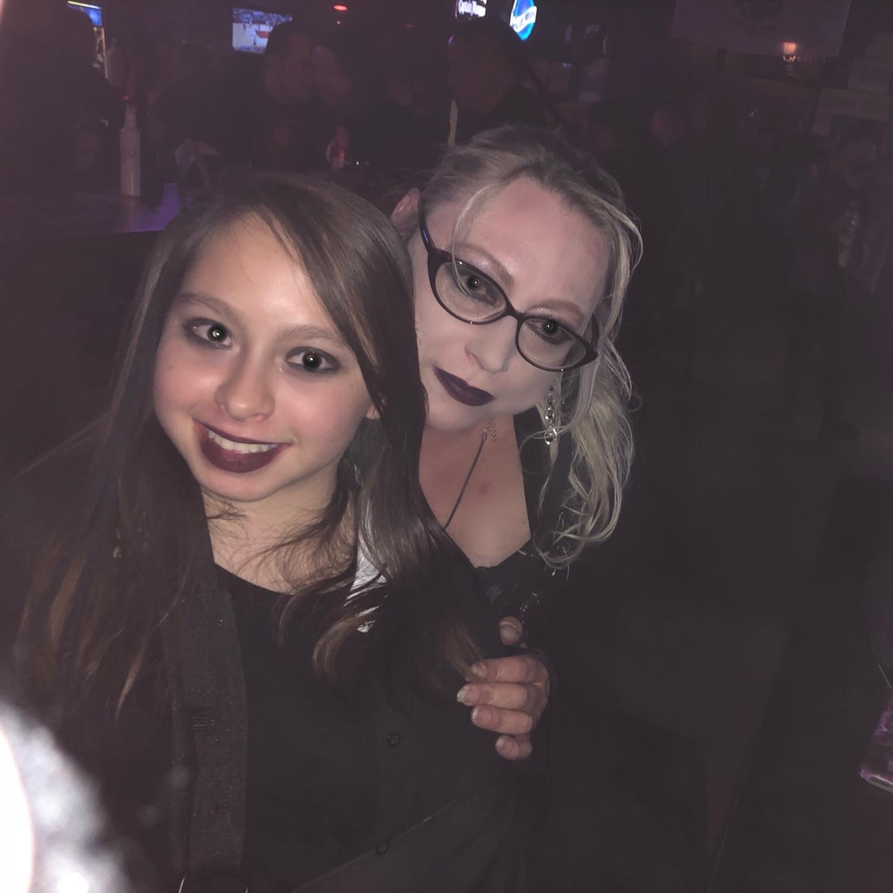 Meet your Posher, Lorrie